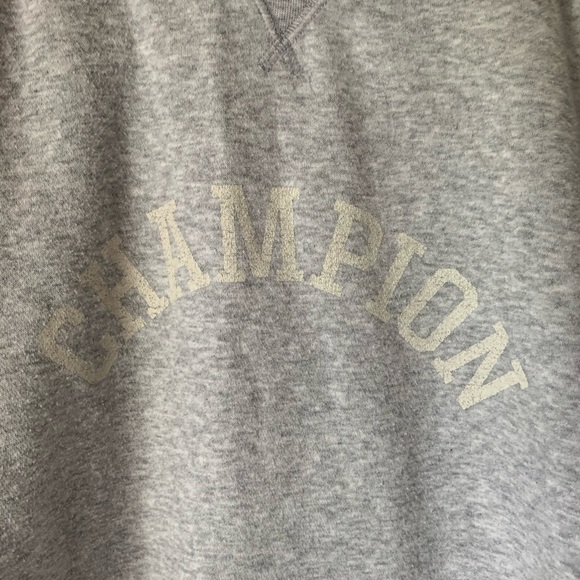GREY CHAMPION CREW NECK - Picture 3 of 5